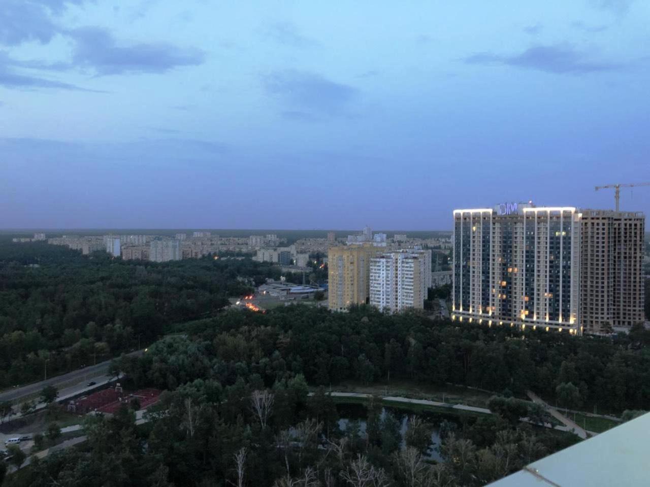 Квартира Парковые Озера Apartment Kiev Bagian luar foto