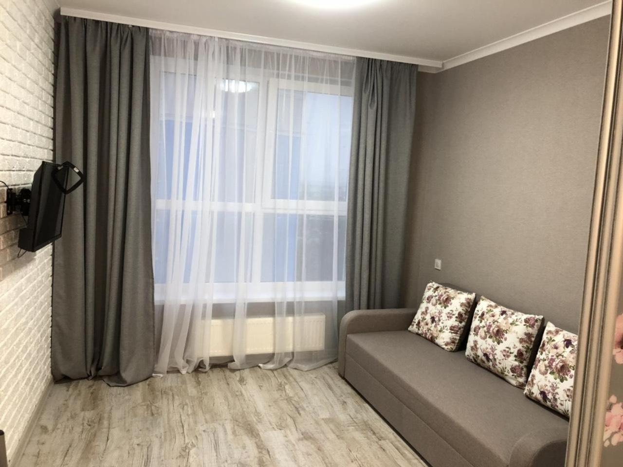Квартира Парковые Озера Apartment Kiev Bagian luar foto