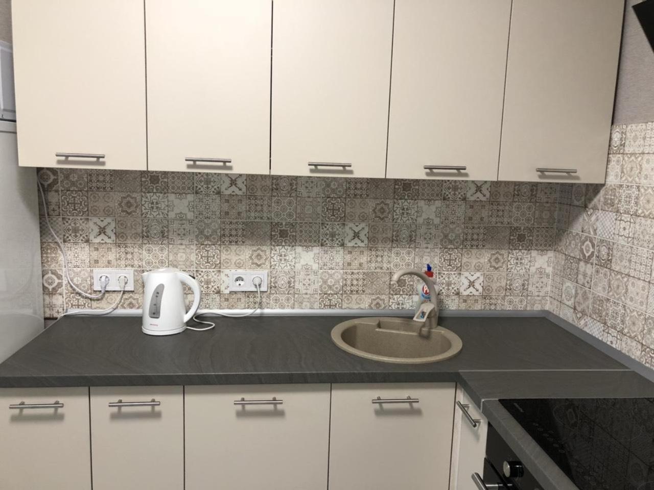 Квартира Парковые Озера Apartment Kiev Bagian luar foto